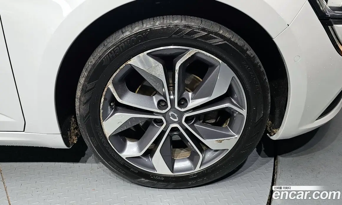 Renault (Samsung) SM6 2018 1.5 автомат (гидро), фото 7 Renault (Samsung) SM6 2018 1.5 автомат (гидро), фото 7