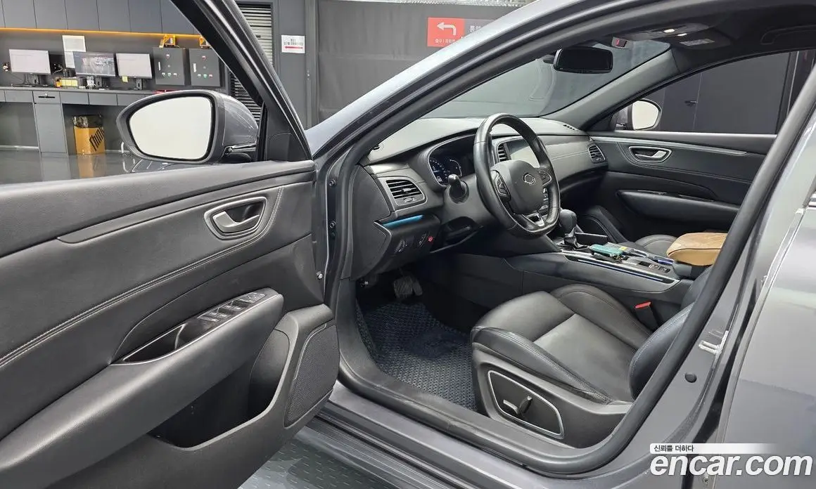 Renault (Samsung) SM6 2023 2.0 автомат (гидро), фото 12 Renault (Samsung) SM6 2023 2.0 автомат (гидро), фото 12