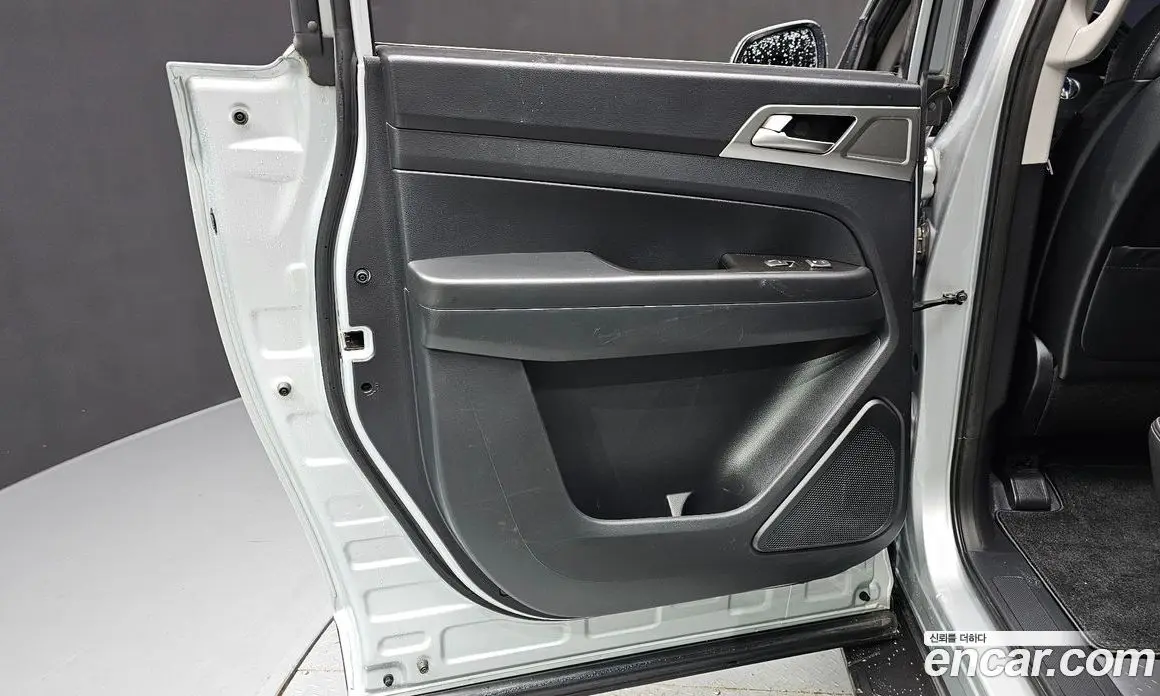 SsangYong Rexton 2018 2.2 автомат (гидро), фото 15 SsangYong Rexton 2018 2.2 автомат (гидро), фото 15