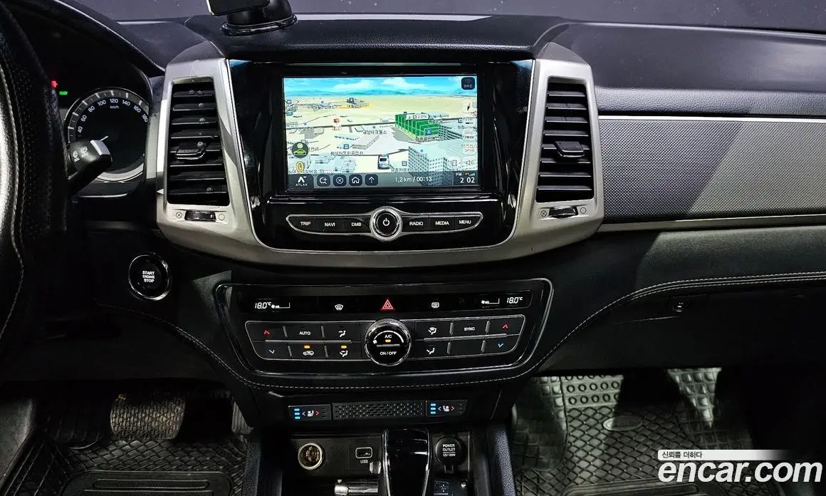 SsangYong Rexton 2018 2.2 автомат (гидро), фото 18 SsangYong Rexton 2018 2.2 автомат (гидро), фото 18