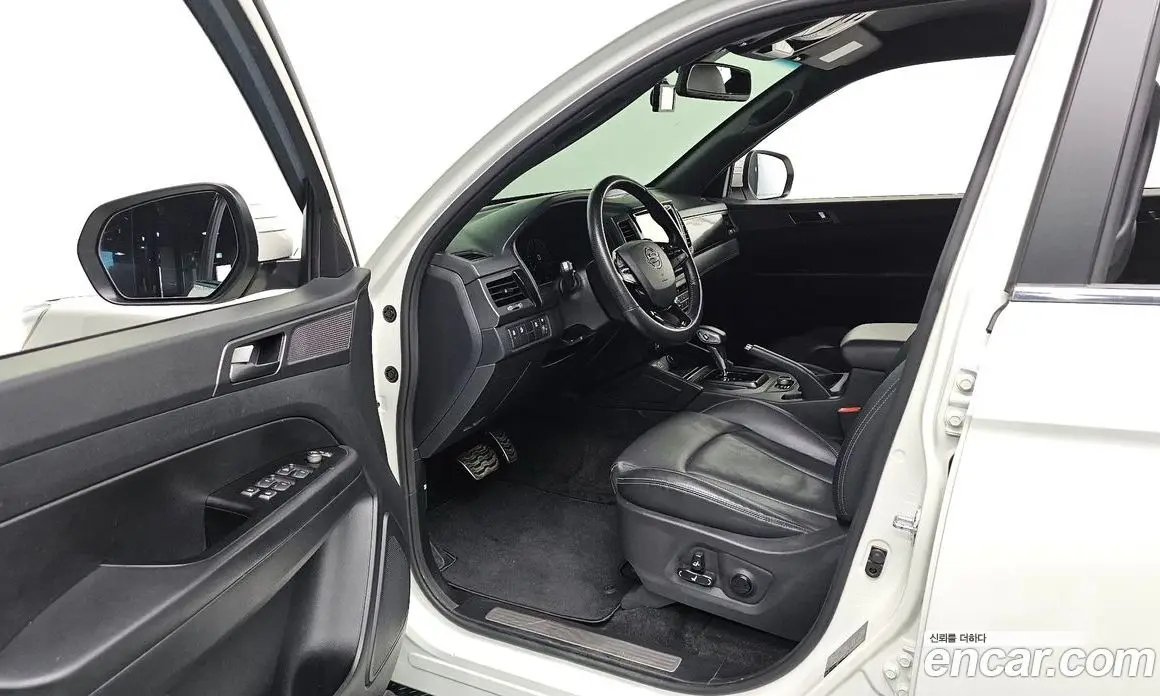 SsangYong Rexton 2022 2.2 автомат (гидро), фото 13