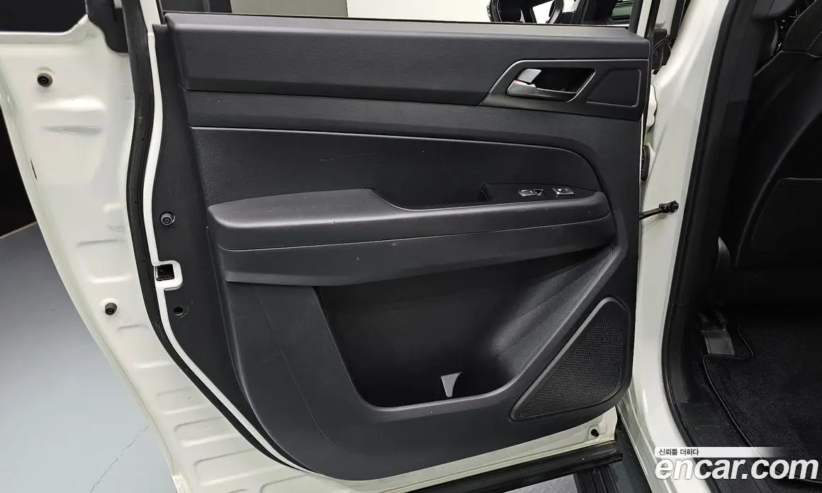 SsangYong Rexton 2022 2.2 автомат (гидро), фото 15
