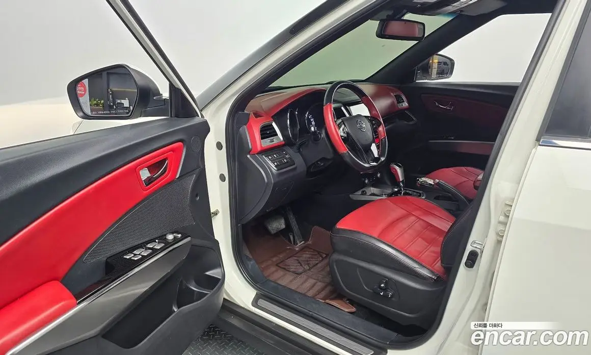 SsangYong TIBOLI 2015 1.6 автомат (гидро), фото 13