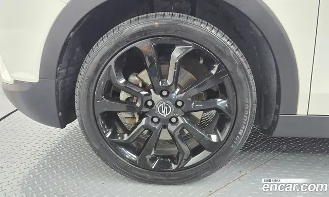 SsangYong TIBOLI 2015 1.6 автомат (гидро), миниатюра 5