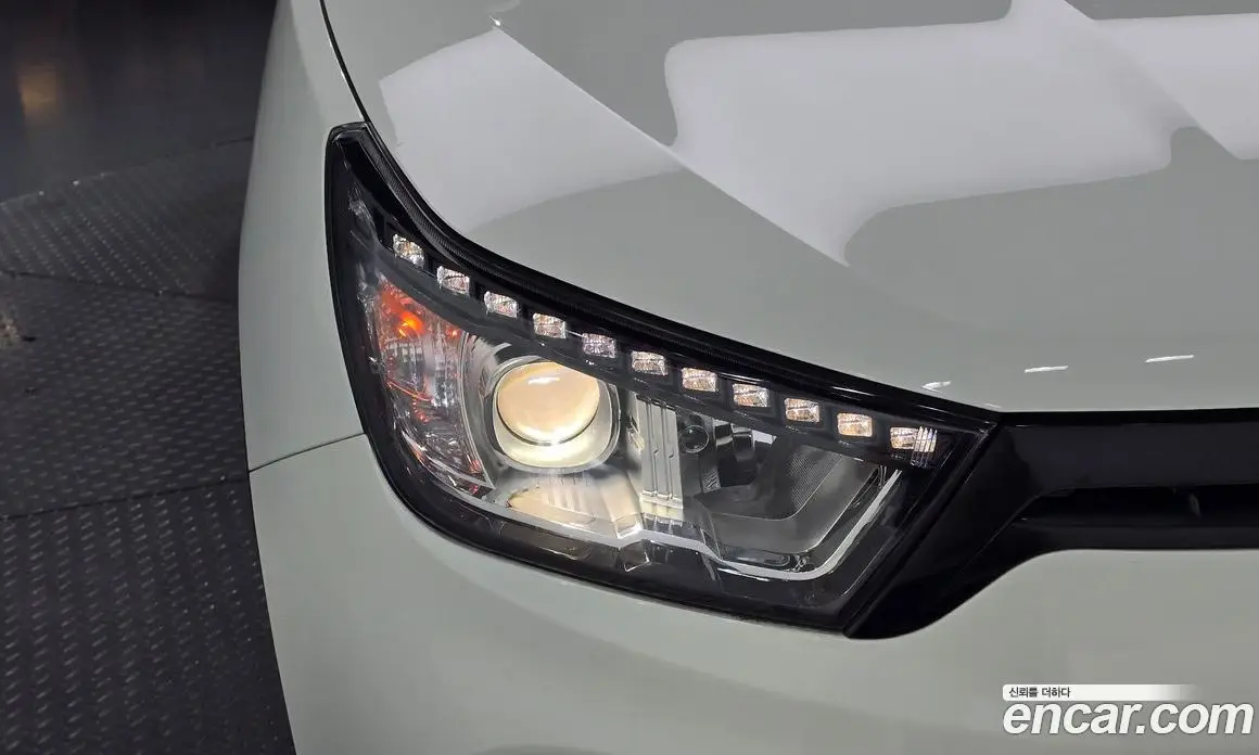 SsangYong TIBOLI 2015 1.6 автомат (гидро), фото 8