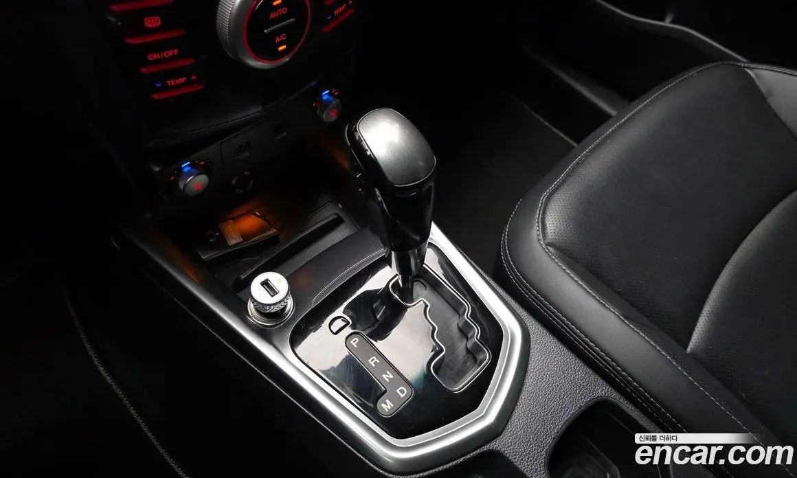 SsangYong TIBOLI 2017 1.6 автомат (гидро), фото 12