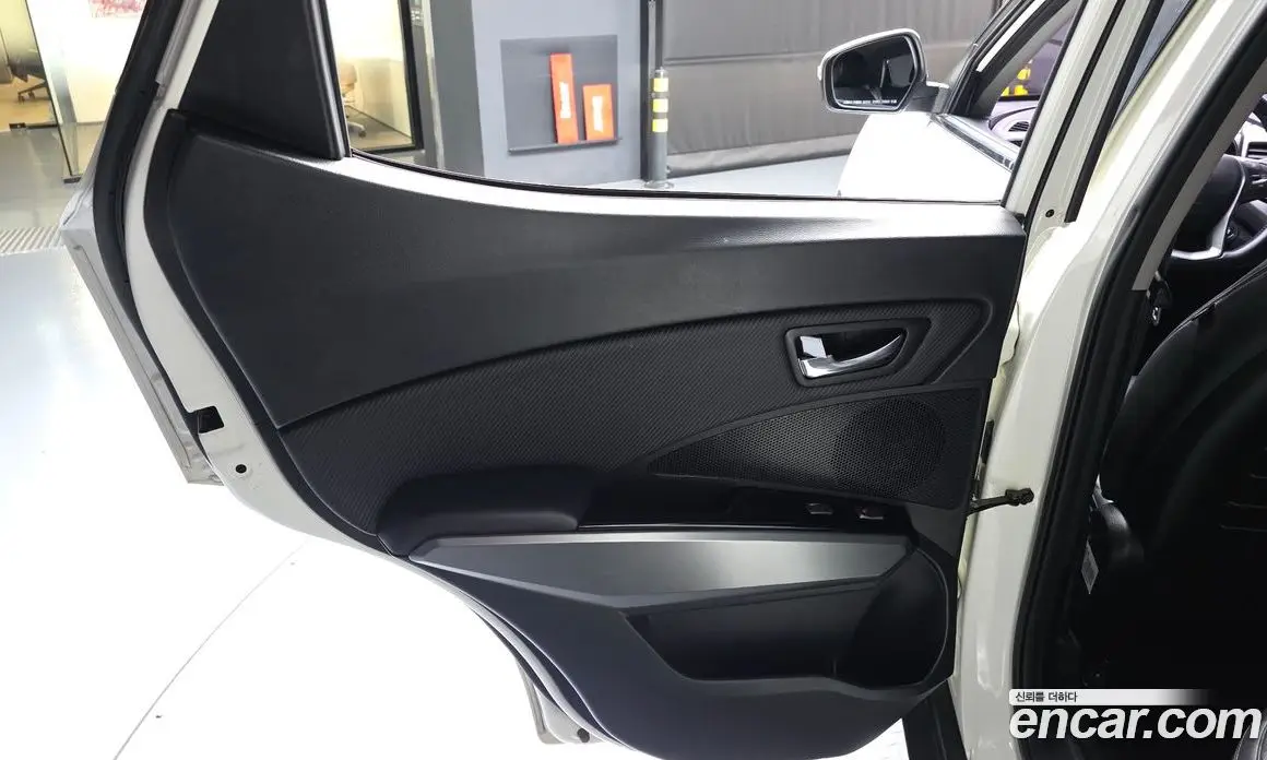 SsangYong TIBOLI 2017 1.6 автомат (гидро), фото 15