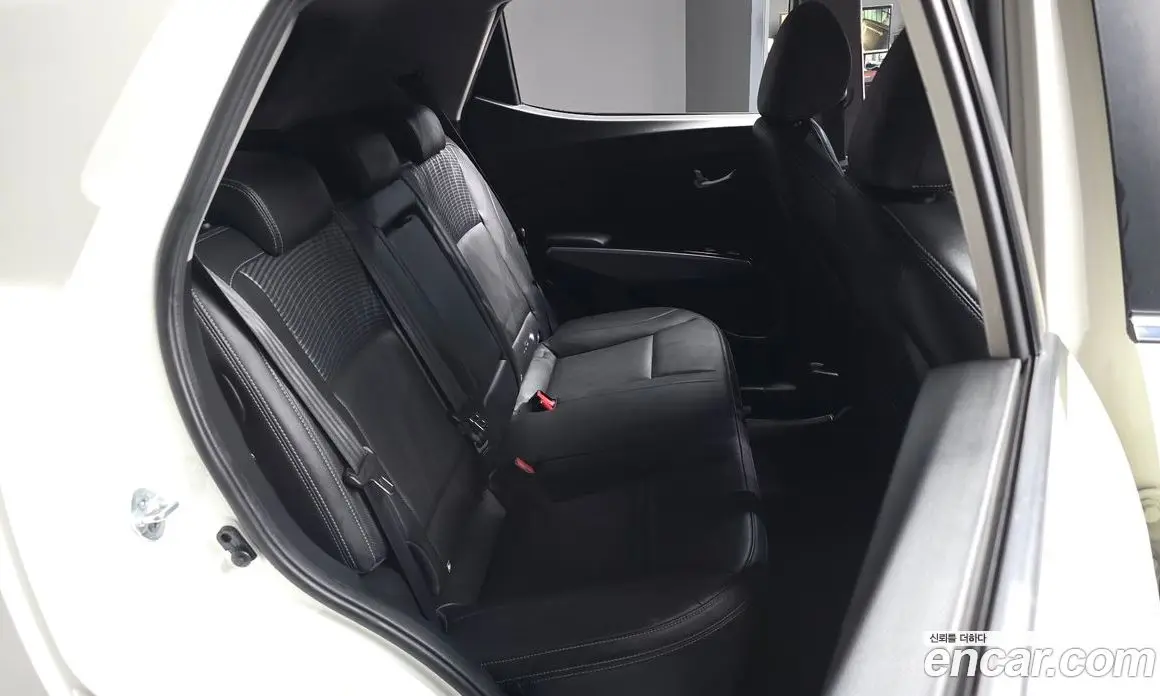 SsangYong TIBOLI 2017 1.6 автомат (гидро), фото 18