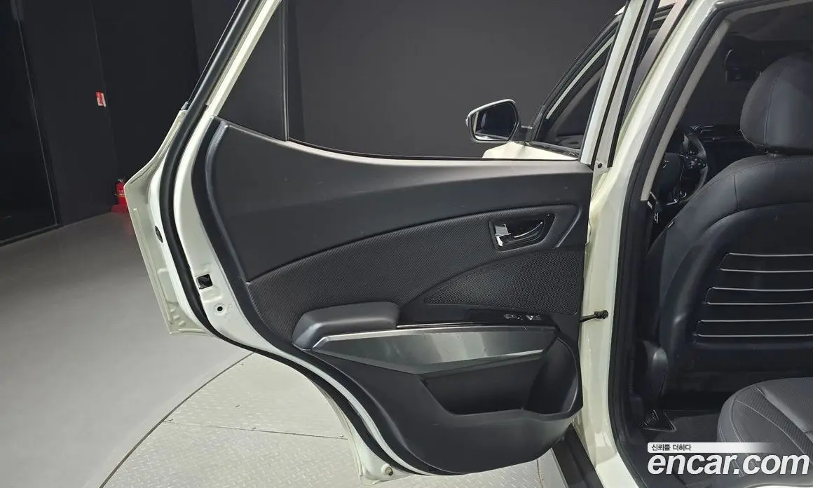 SsangYong TIBOLI 2021 1.5 автомат (гидро), фото 15