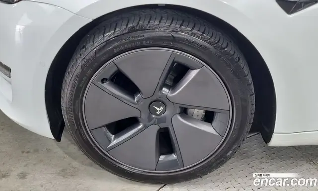 Tesla Model 3 2021 1.0 автомат (гидро), миниатюра 5