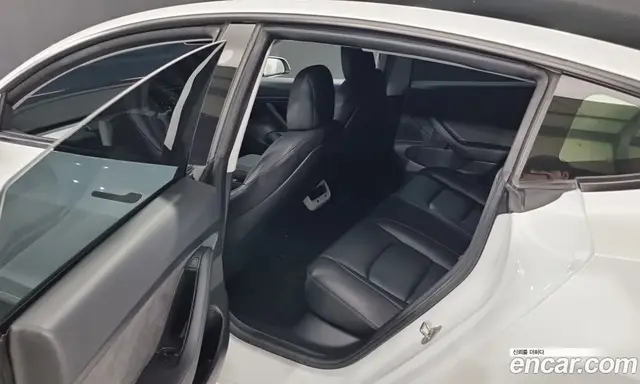 Tesla Model 3 2021 1.0 автомат (гидро), миниатюра 7