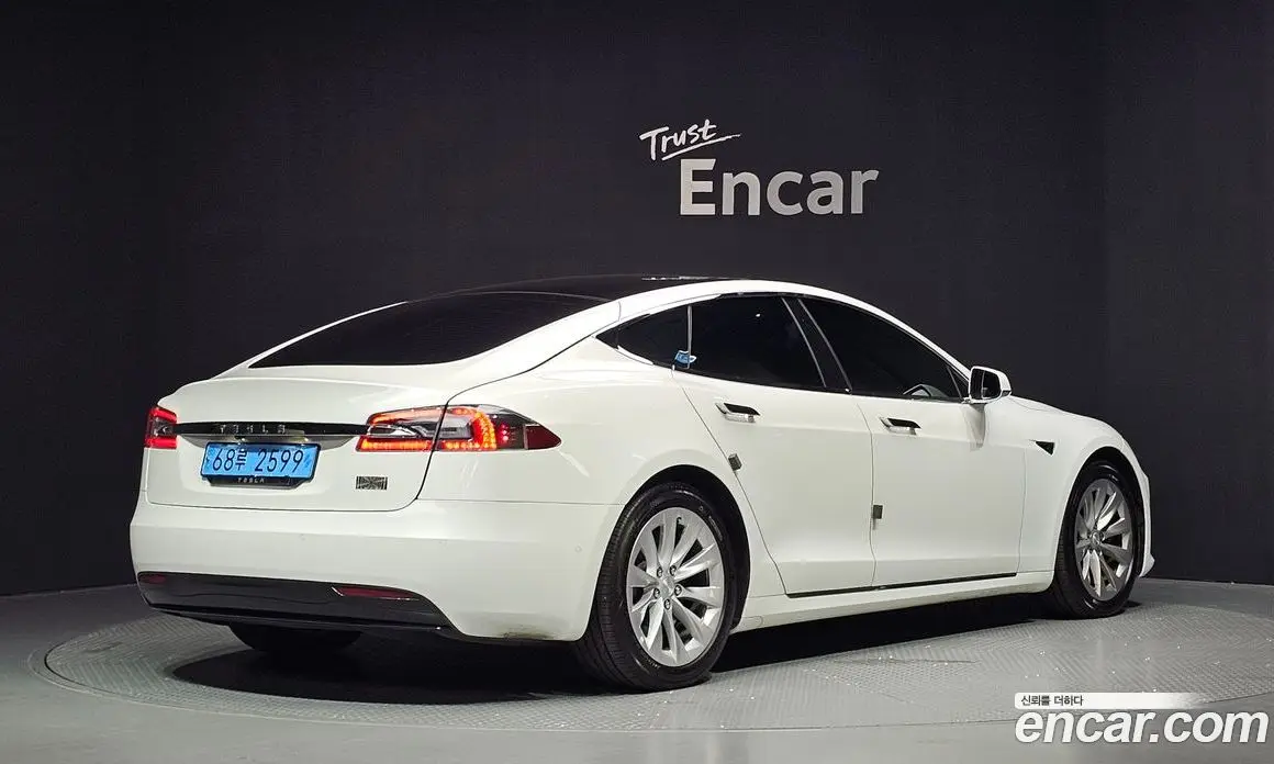 Tesla Model S 2020 0.3 автомат (гидро), фото 2 Tesla Model S 2020 0.3 автомат (гидро), фото 2
