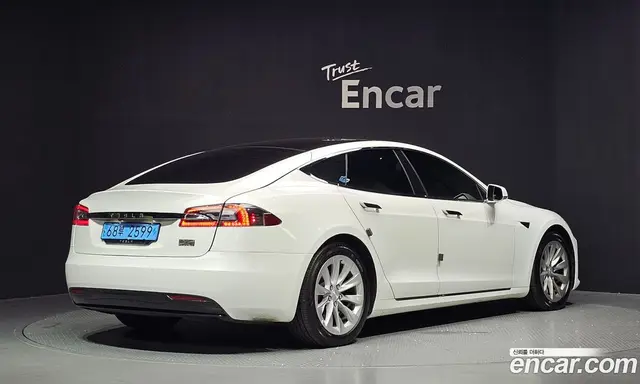Tesla Model S 2020 0.3 автомат (гидро), миниатюра 2 Tesla Model S 2020 0.3 автомат (гидро), миниатюра 2