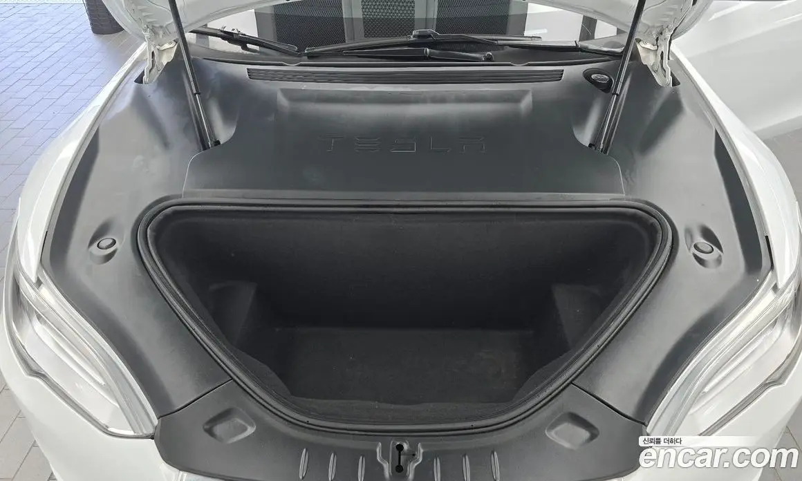 Tesla Model S 2020 0.3 автомат (гидро), фото 6 Tesla Model S 2020 0.3 автомат (гидро), фото 6