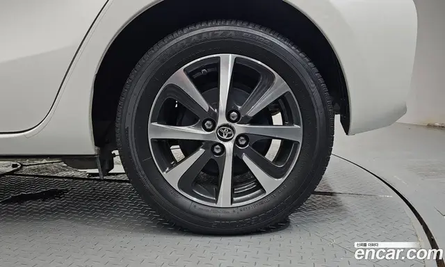 Toyota Prius 2019 1.5 автомат (гидро), миниатюра 7 Toyota Prius 2019 1.5 автомат (гидро), миниатюра 7