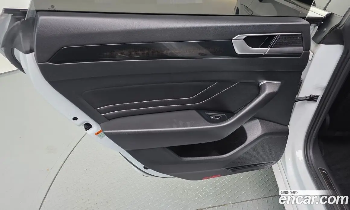 Volkswagen Arteon 2022 2.0 автомат (гидро), фото 15 Volkswagen Arteon 2022 2.0 автомат (гидро), фото 15
