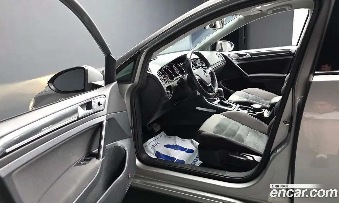 Volkswagen Golf 2015 2.0 автомат (гидро), фото 12 Volkswagen Golf 2015 2.0 автомат (гидро), фото 12