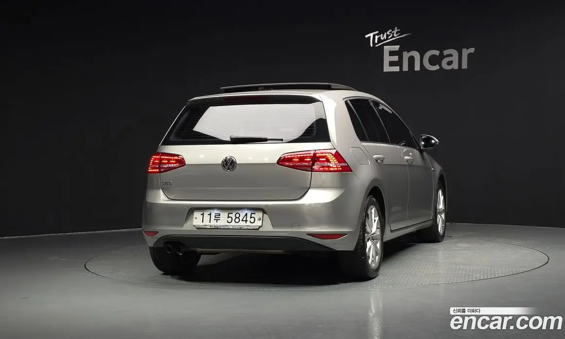 Volkswagen Golf 2015 2.0 автомат (гидро), фото 3 Volkswagen Golf 2015 2.0 автомат (гидро), фото 3