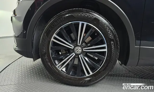 Volkswagen Tiguan 2020 2.0 автомат (гидро), миниатюра 4