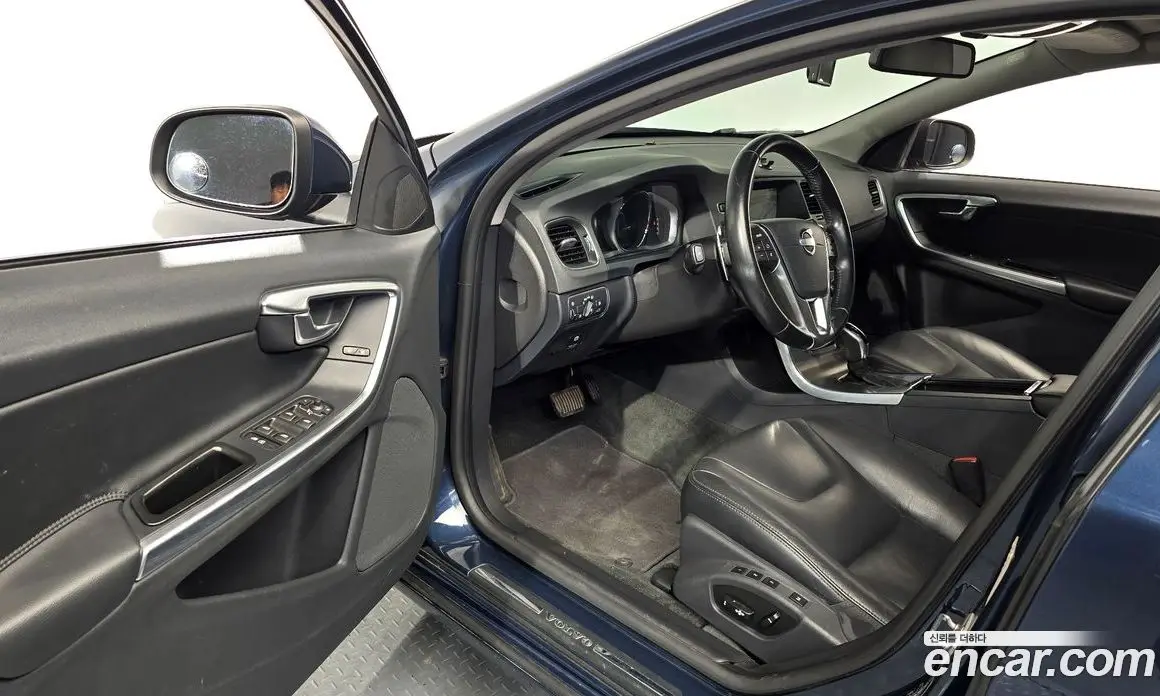 Volvo S60 2014 1.6 автомат (гидро), фото 12 Volvo S60 2014 1.6 автомат (гидро), фото 12