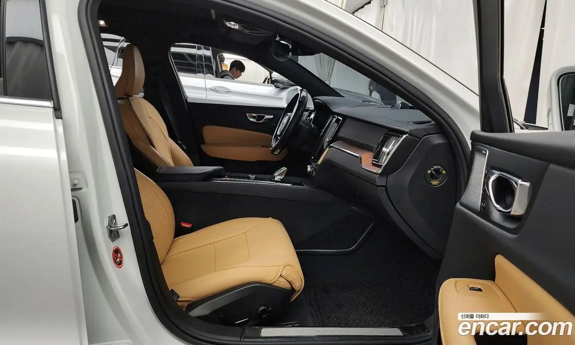 Volvo S60 2020 2.0 автомат (гидро), фото 11 Volvo S60 2020 2.0 автомат (гидро), фото 11
