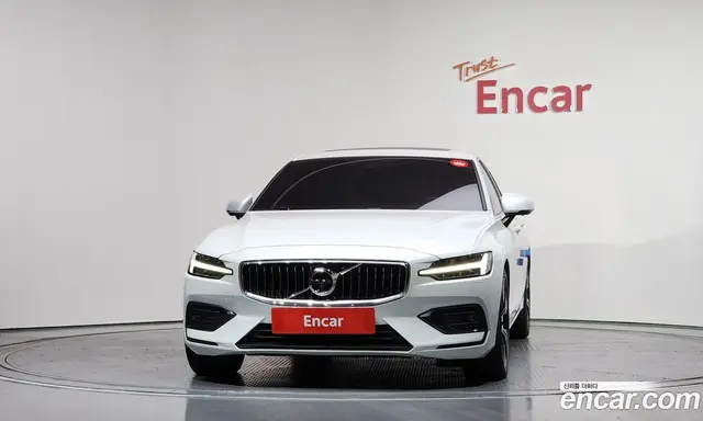 Volvo S60 2020 2.0 автомат (гидро), миниатюра 3 Volvo S60 2020 2.0 автомат (гидро), миниатюра 3