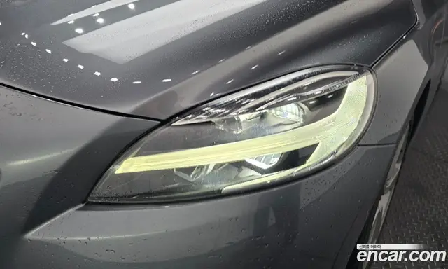 Volvo V40 2018 2.0 автомат (гидро), миниатюра 8 Volvo V40 2018 2.0 автомат (гидро), миниатюра 8