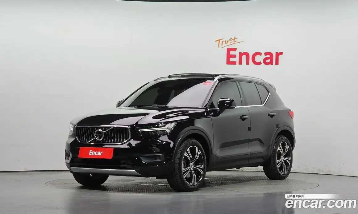 Volvo XC40 2020 2.0 автомат (гидро), фото 1 Volvo XC40 2020 2.0 автомат (гидро), фото 1