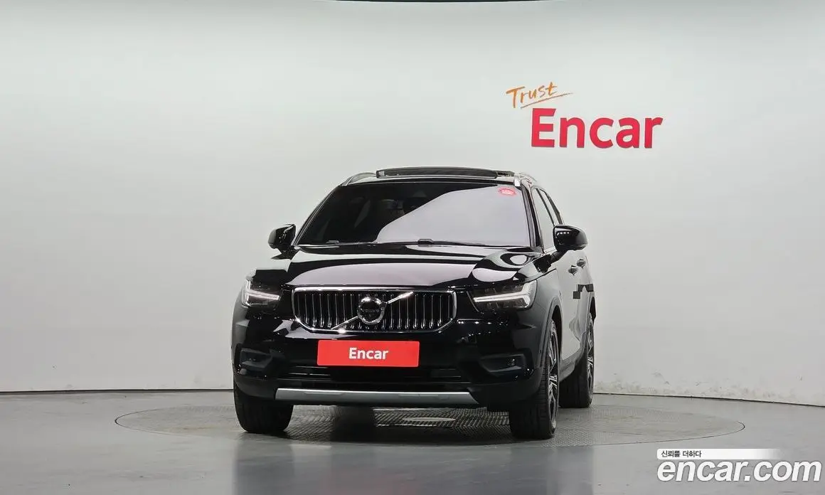 Volvo XC40 2020 2.0 автомат (гидро), фото 3 Volvo XC40 2020 2.0 автомат (гидро), фото 3