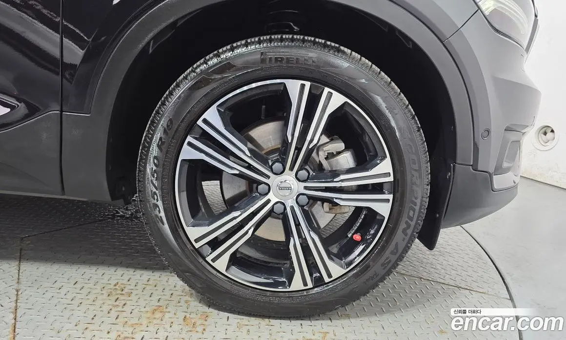 Volvo XC40 2020 2.0 автомат (гидро), фото 7 Volvo XC40 2020 2.0 автомат (гидро), фото 7