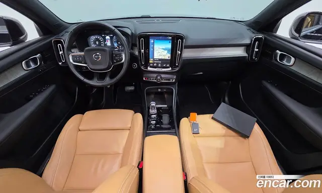 Volvo XC40 2020 2.0 автомат (гидро), миниатюра 10 Volvo XC40 2020 2.0 автомат (гидро), миниатюра 10
