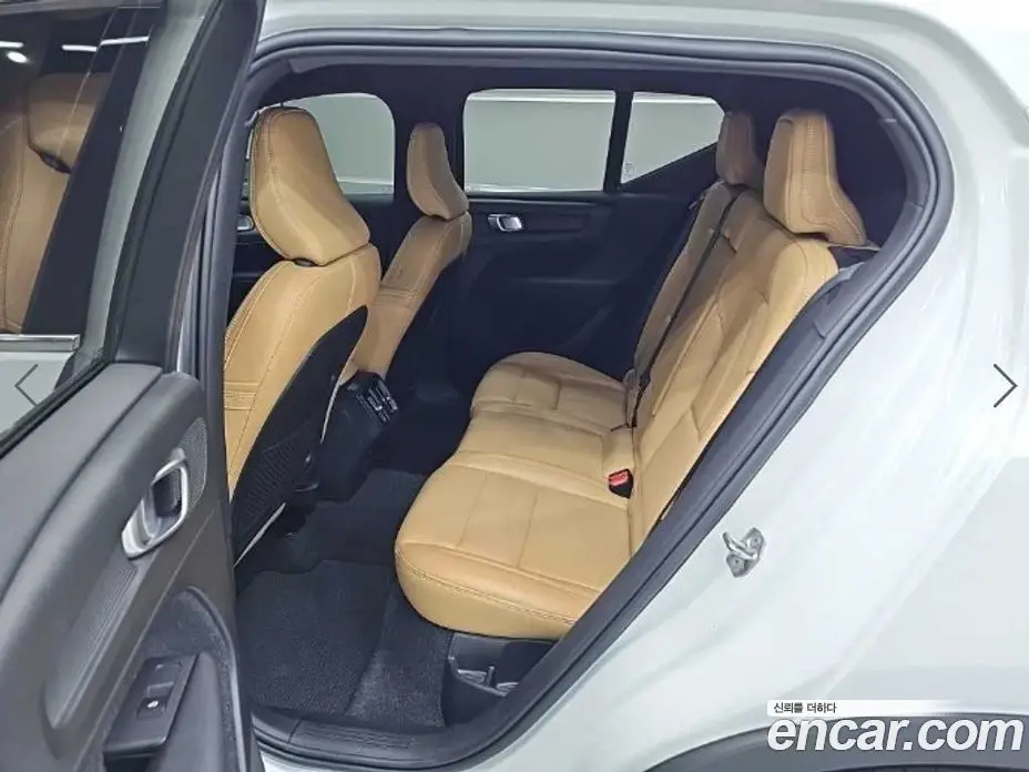 Volvo XC40 2020 2.0 автомат (гидро), фото 12 Volvo XC40 2020 2.0 автомат (гидро), фото 12