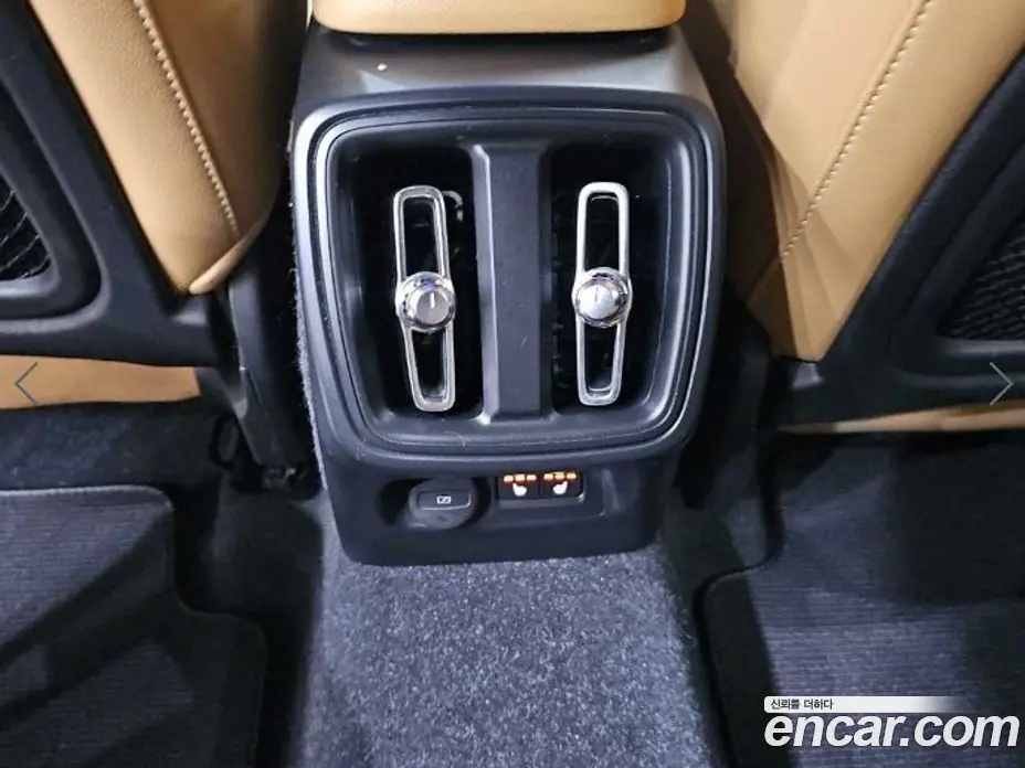 Volvo XC40 2020 2.0 автомат (гидро), фото 13 Volvo XC40 2020 2.0 автомат (гидро), фото 13