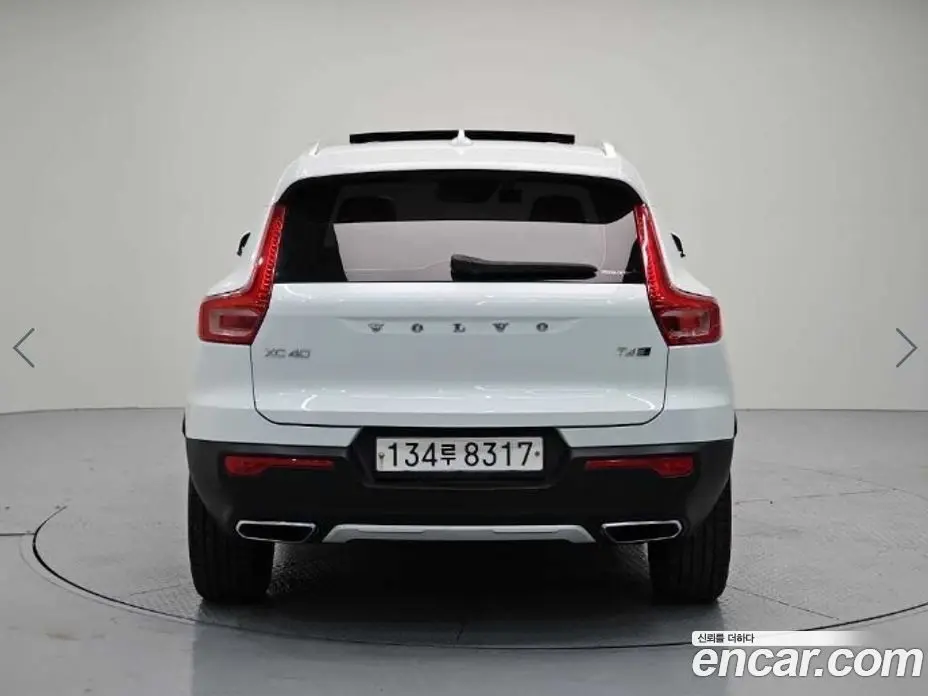 Volvo XC40 2020 2.0 автомат (гидро), фото 3 Volvo XC40 2020 2.0 автомат (гидро), фото 3