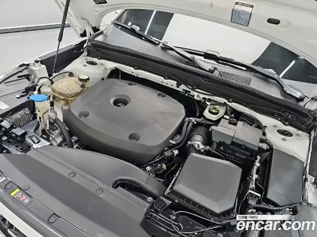 Volvo XC40 2020 2.0 автомат (гидро), миниатюра 5 Volvo XC40 2020 2.0 автомат (гидро), миниатюра 5