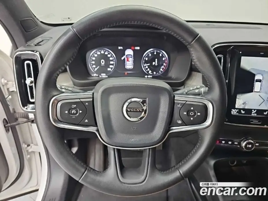 Volvo XC40 2020 2.0 автомат (гидро), фото 9 Volvo XC40 2020 2.0 автомат (гидро), фото 9
