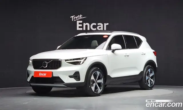 Volvo XC40, 2024, 9 490 км
