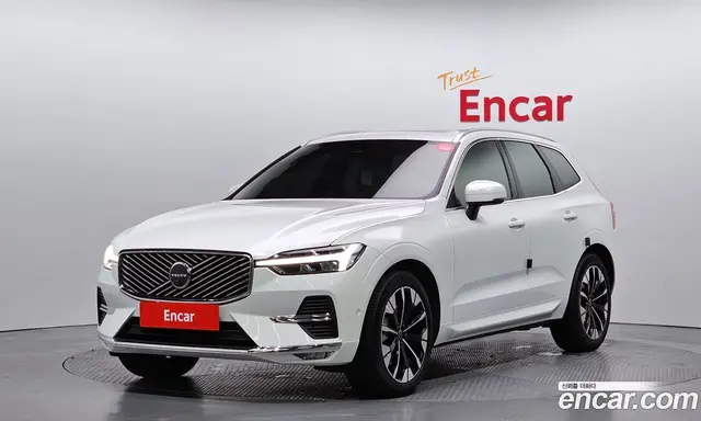 Volvo XC60, 2025, 9 147 км