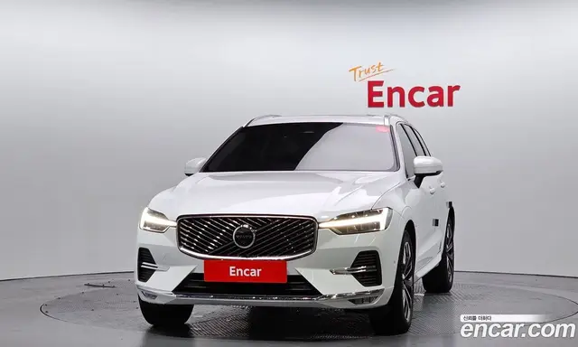Volvo XC60 2025 2.0 автомат (гидро), миниатюра 3 Volvo XC60 2025 2.0 автомат (гидро), миниатюра 3