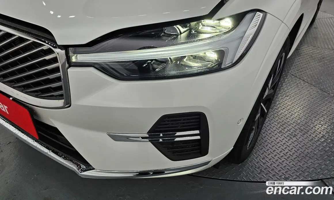Volvo XC60 2025 2.0 автомат (гидро), фото 8 Volvo XC60 2025 2.0 автомат (гидро), фото 8