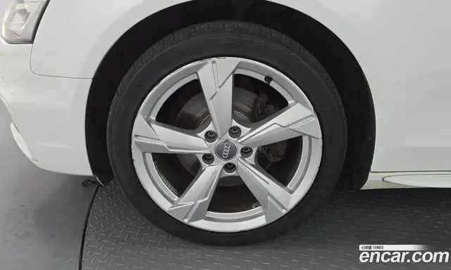 Audi A4 2015 2.0 автомат (гидро), миниатюра 5 Audi A4 2015 2.0 автомат (гидро), миниатюра 5