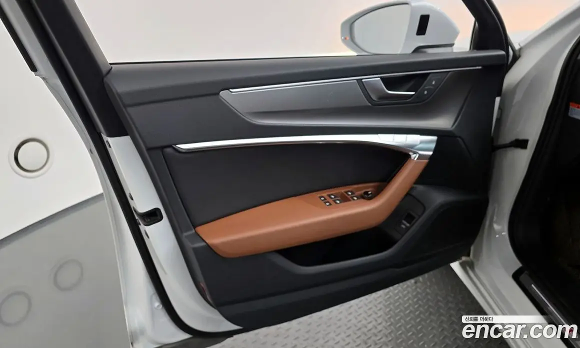 Audi A6 2020 2.0 автомат (гидро), фото 14