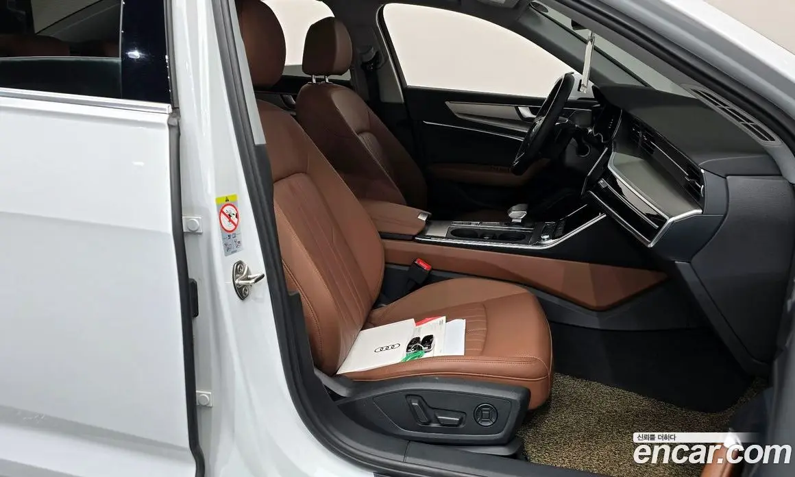 Audi A6 2020 2.0 автомат (гидро), фото 16