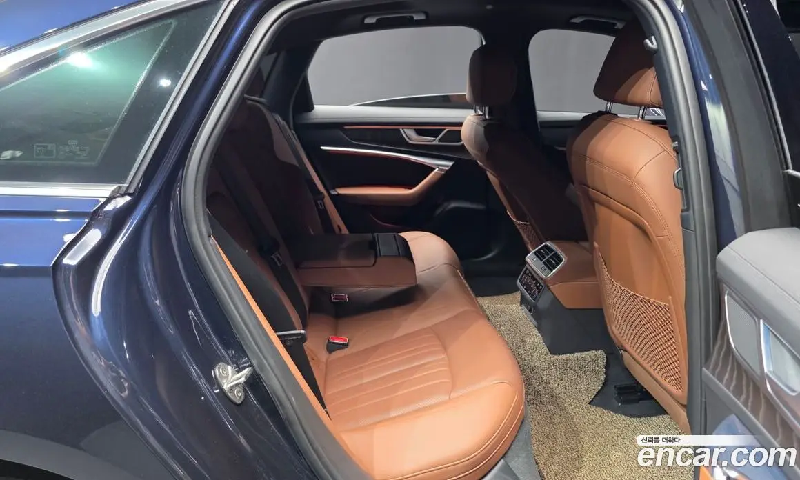 Audi A6 2020 2.0 автомат (гидро), фото 17