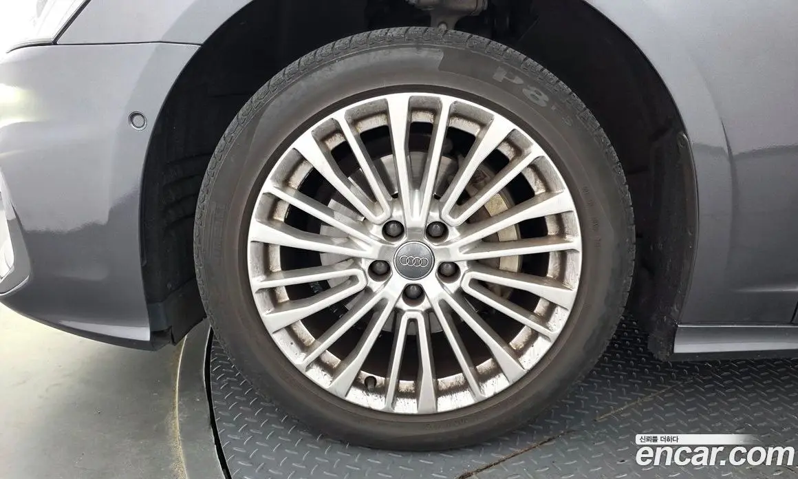 Audi A6 2020 2.0 автомат (гидро), фото 5 Audi A6 2020 2.0 автомат (гидро), фото 5