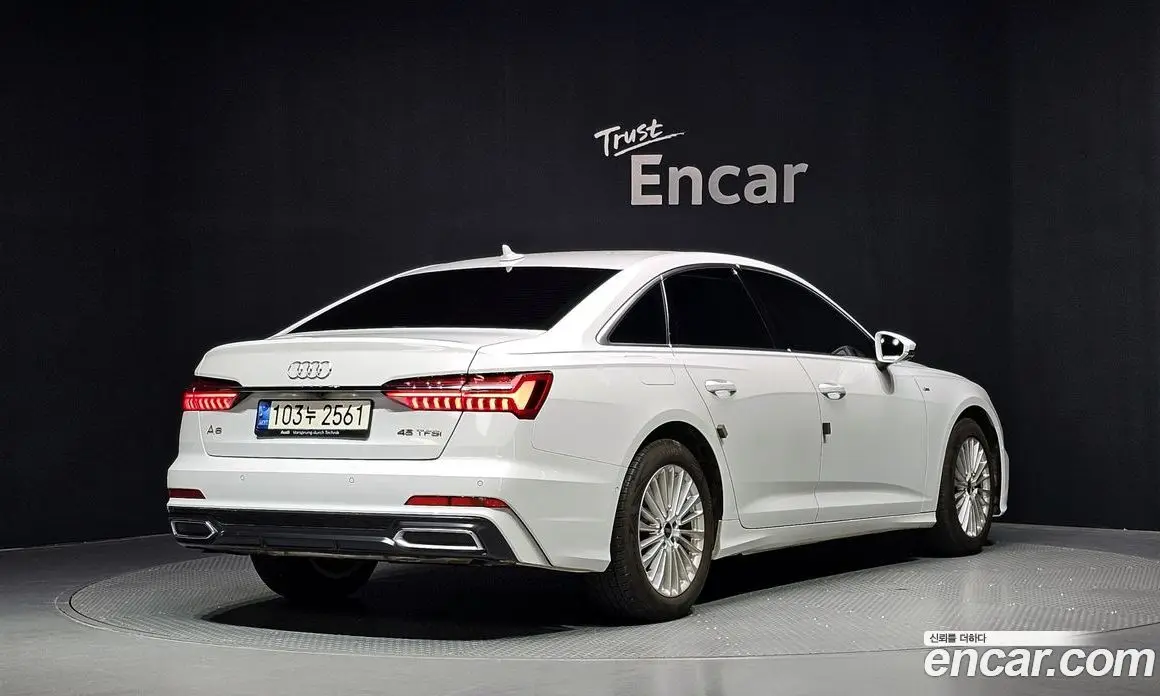Audi A6 2021 2.0 автомат (гидро), фото 2 Audi A6 2021 2.0 автомат (гидро), фото 2