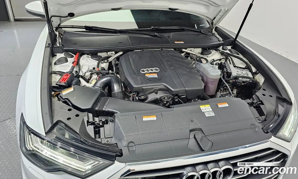 Audi A6 2023 2.0 автомат (гидро), фото 6