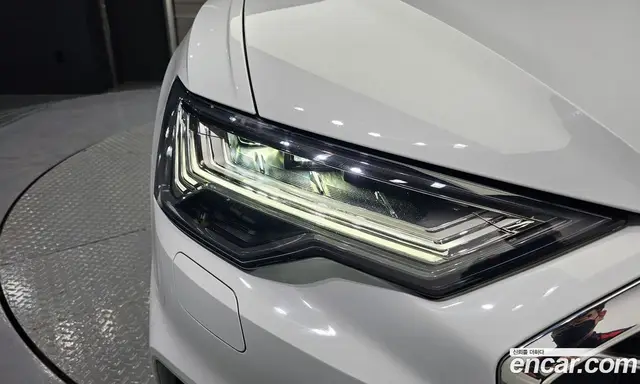 Audi A6 2023 2.0 автомат (гидро), миниатюра 8