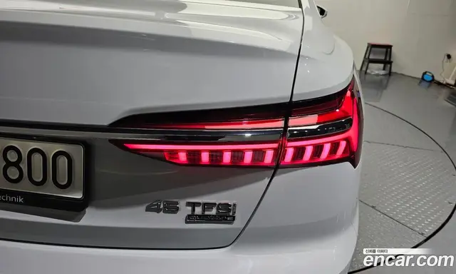 Audi A6 2023 2.0 автомат (гидро), миниатюра 9