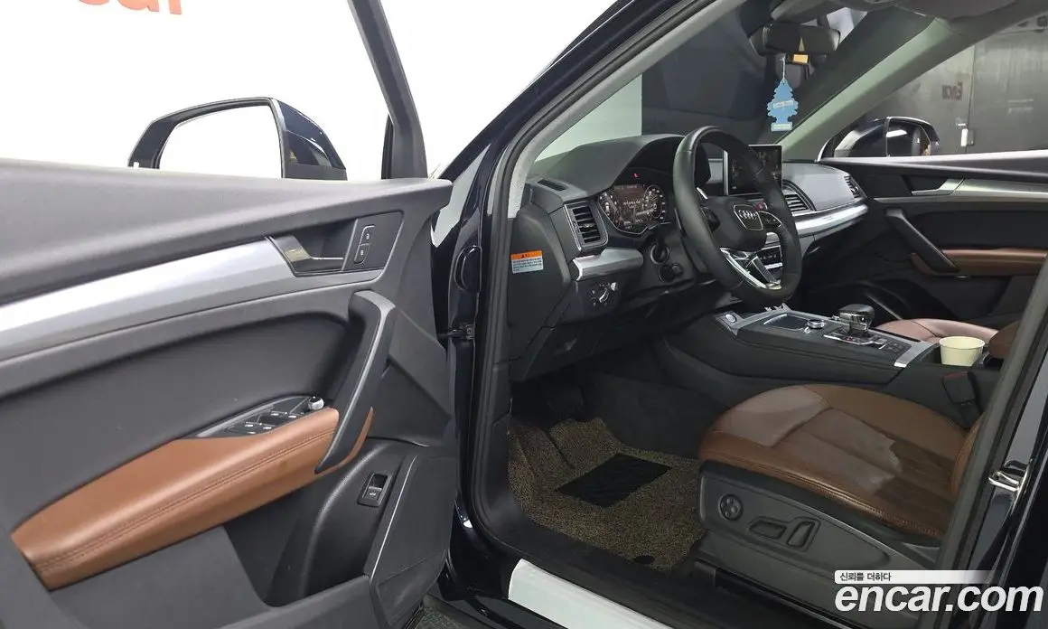 Audi Q5 2020 2.0 автомат (гидро), фото 13
